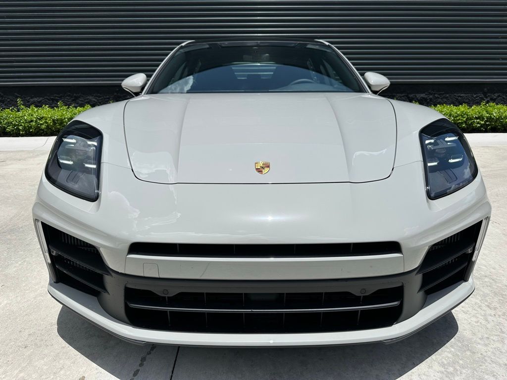 Thumbnail: 2025 Porsche Panamera - 7