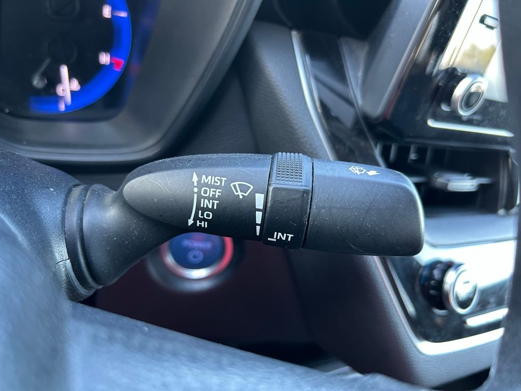 Thumbnail: 2022 Toyota Corolla - 20