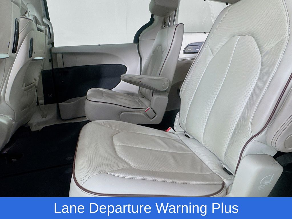 Used Car 2019 Chrysler Pacifica  Limited For Sale Under $20,000 In Austin, Texas