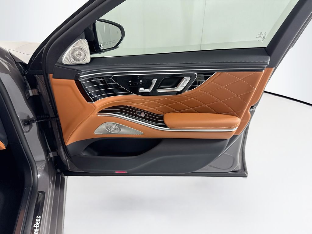 Thumbnail: 2027 Mercedes-Benz S-Class - 26