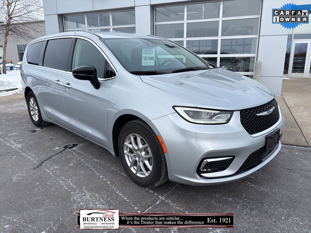 2024 Chrysler Pacifica Touring L FWD