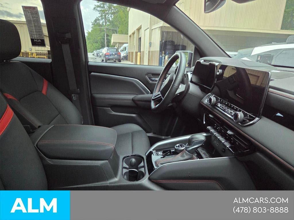 Used 2024 Red Chevrolet Z71 image 19