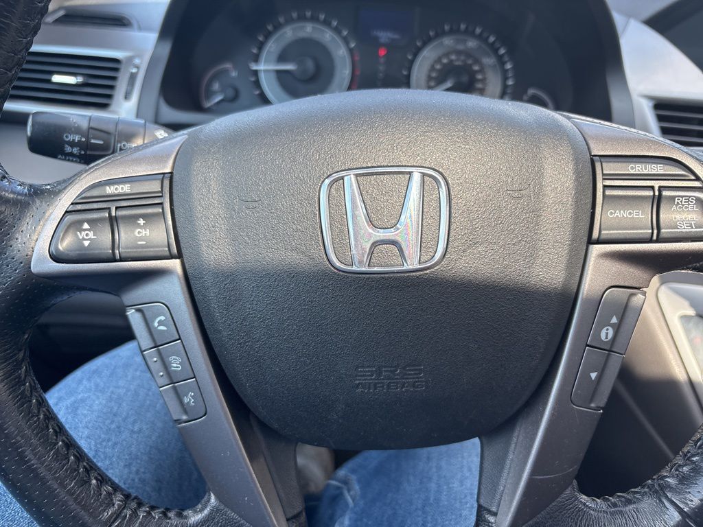 2015 Honda Odyssey Touring Elite photo 36