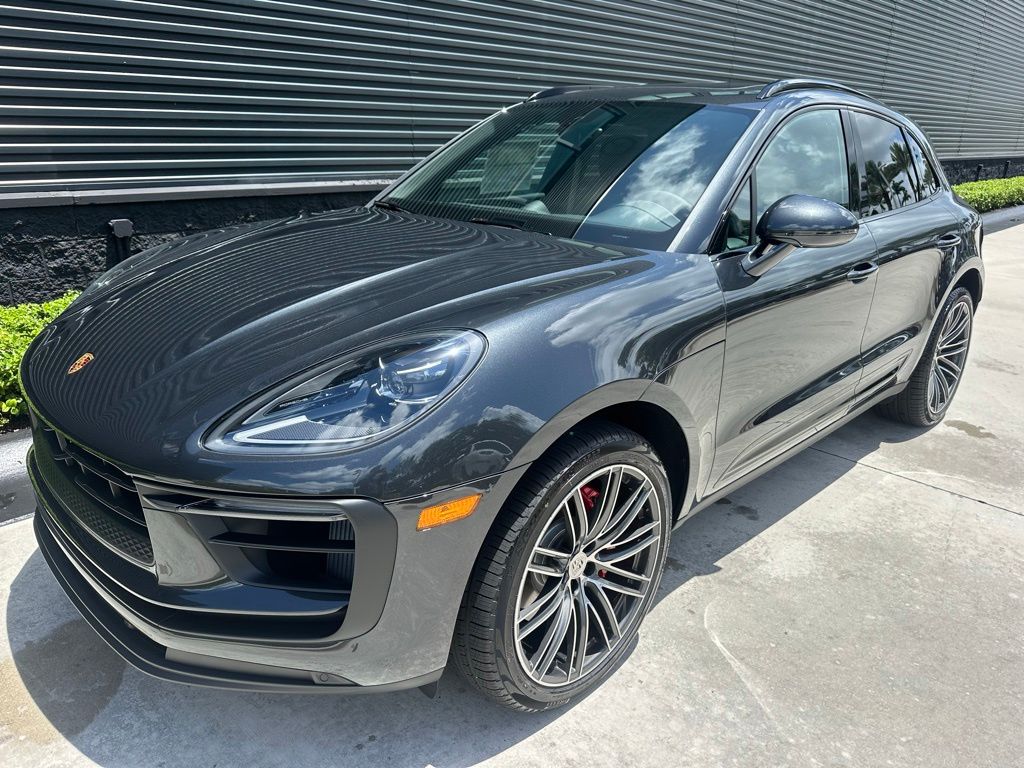 Thumbnail: 2026 Porsche Macan - 7