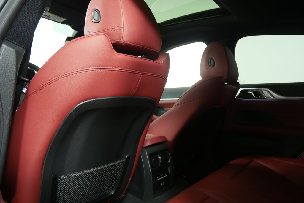 Thumbnail: 2023 BMW 4 Series - 16