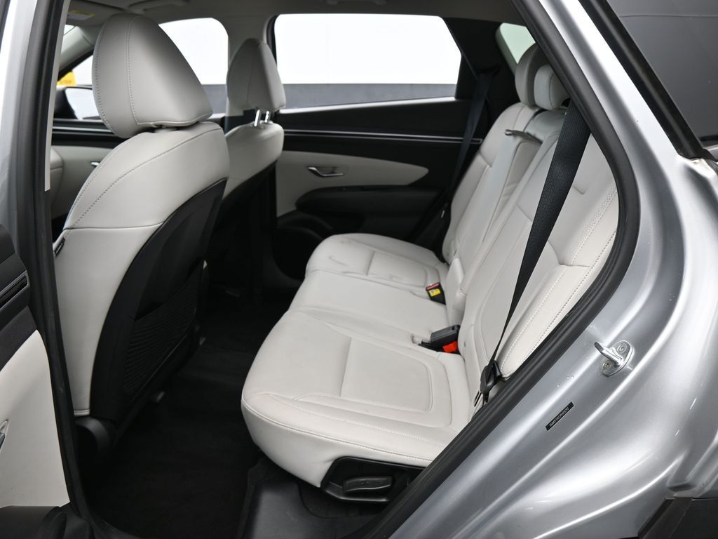 Used 2023 Shimmering Silver Hyundai SEL image 31