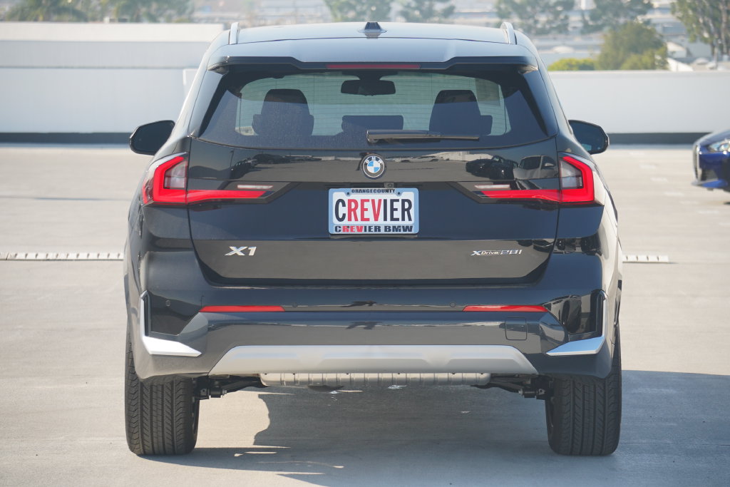 Thumbnail: 2026 BMW X1 - 6