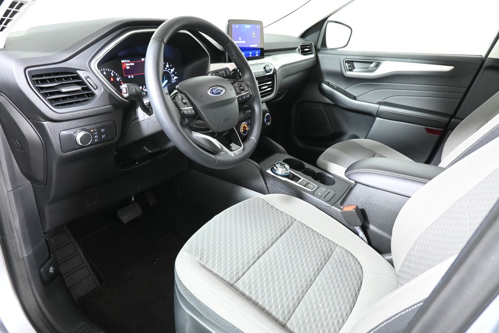 Thumbnail: 2022 Ford Escape - 14