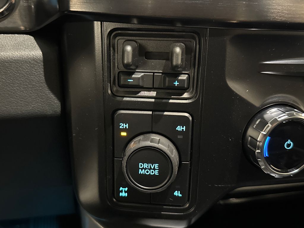 New 2026 White Ford Lariat image 31