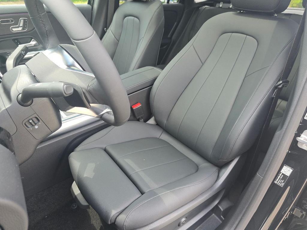 New 2026 Black Mercedes-Benz GLA 250 image 24