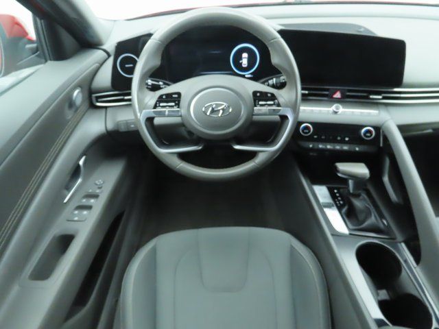 Thumbnail: 2023 Hyundai Elantra - 10