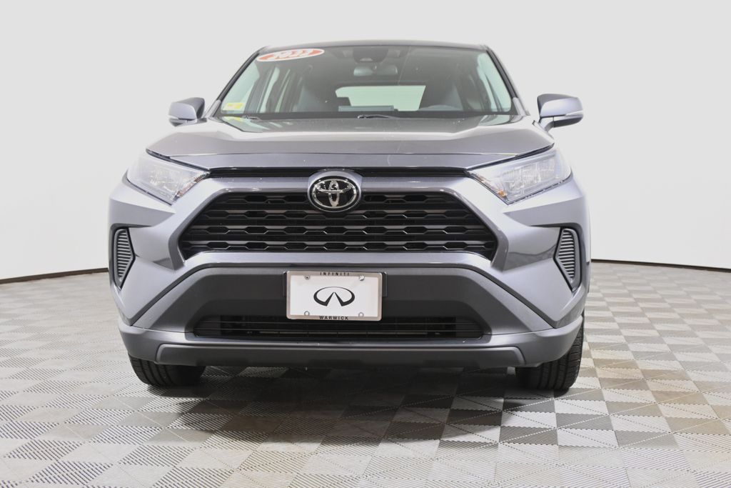 Thumbnail: 2022 Toyota RAV4 - 10