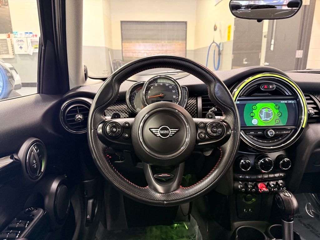 Thumbnail: 2019 MINI Cooper - 20