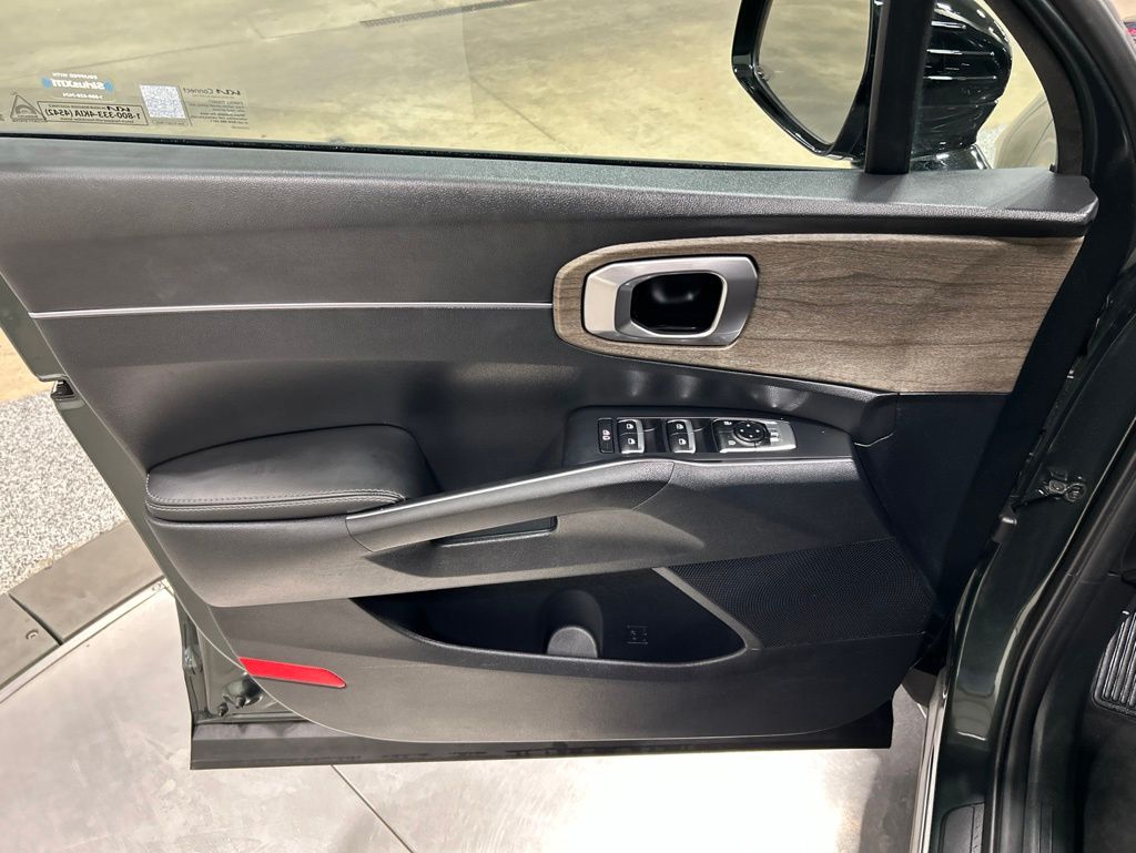 used 2023 Kia Sorento car, priced at $29,830