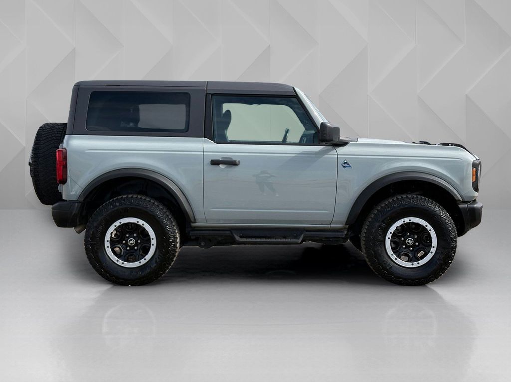 2023 Ford Bronco Black Diamond - 3