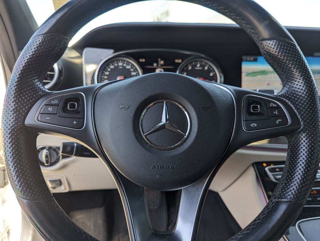 2017 Mercedes-Benz E-Class E 300 17