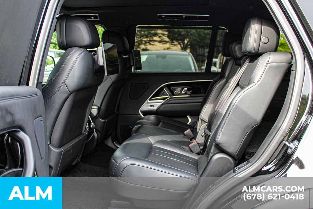 Used 2024 Black Land Rover SE image 17