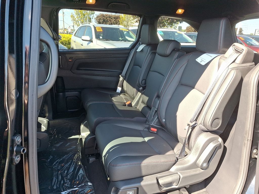 Thumbnail: 2026 Honda Odyssey - 5