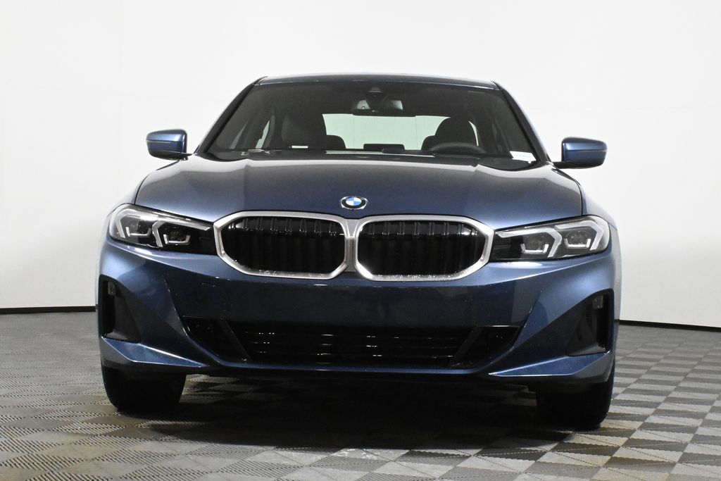 Thumbnail: 2026 BMW 3 Series - 10