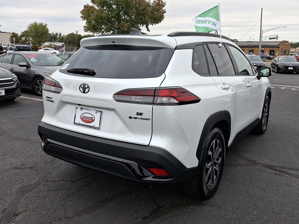 Thumbnail: 2026 Toyota Corolla Cross - 6