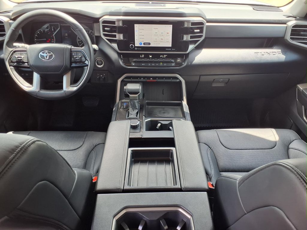 2024 Toyota Tundra SR5 - 8