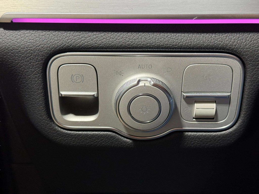 Used 2025 Black Mercedes-Benz GLS 450 image 11