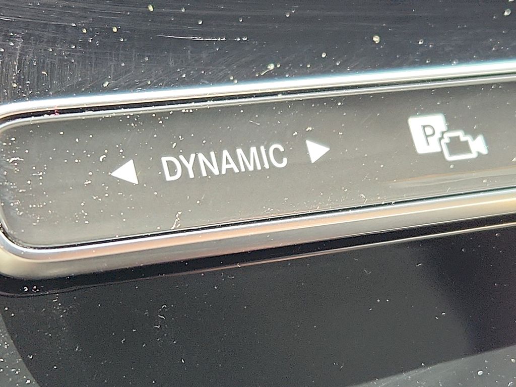 Thumbnail: 2026 Mercedes-Benz GLC - 23