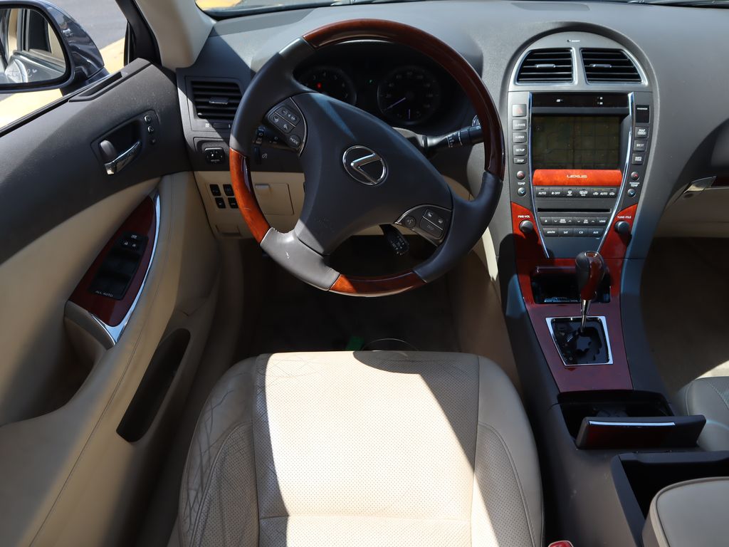 Thumbnail: 2012 Lexus ES - 6