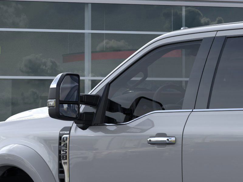 2025 Ford F-450 Super Duty Platinum