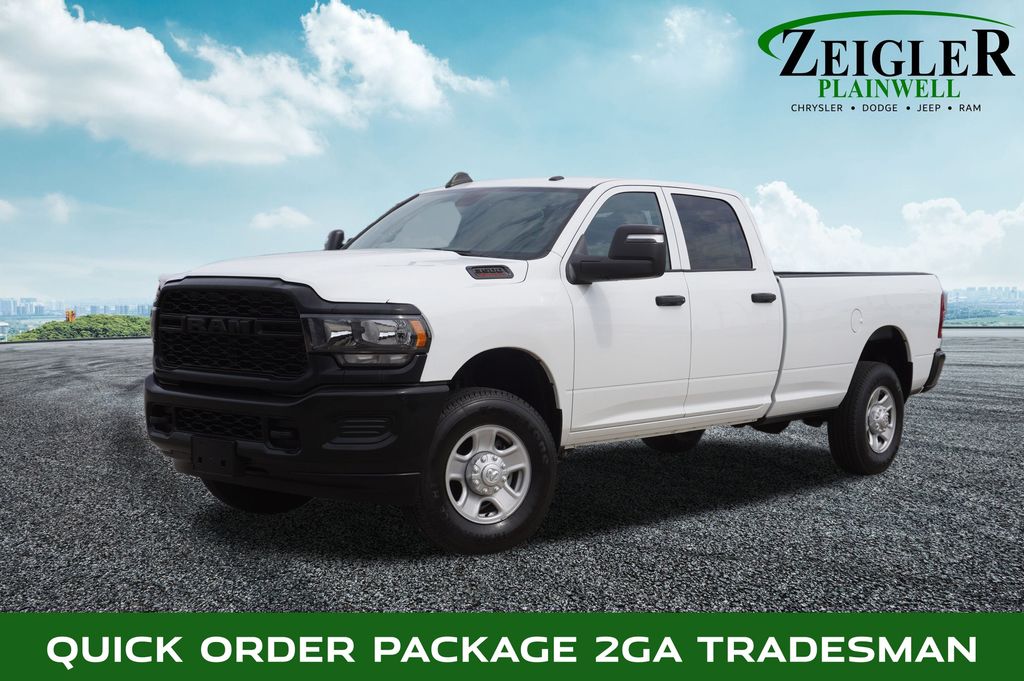 2023 RAM 3500 Tradesman Crew Cab LB 4WD