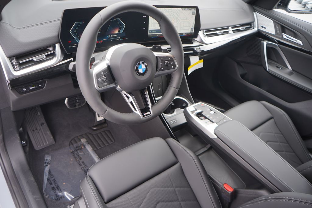 2025 BMW X2 xDrive28i 12