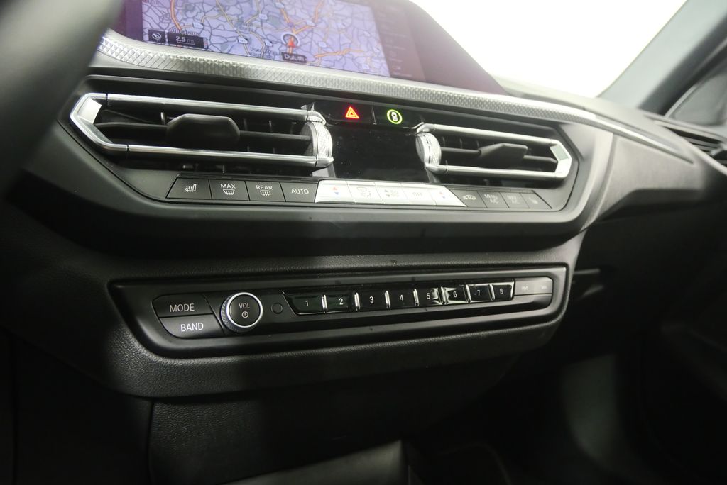 Thumbnail: 2024 BMW 2 Series - 23