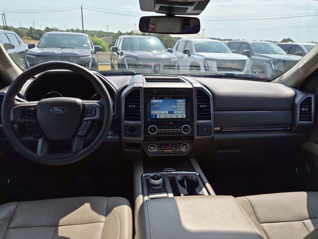 Used 2018 White Ford XLT image 32