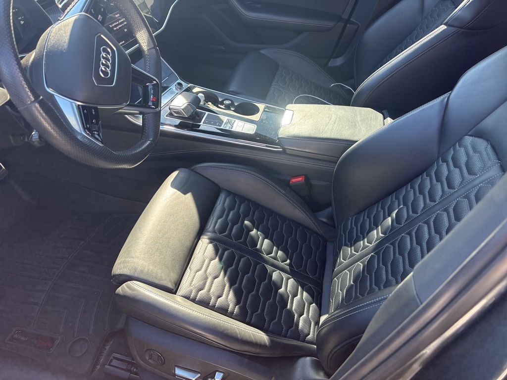 Thumbnail: 2021 Audi RS 6 - 4