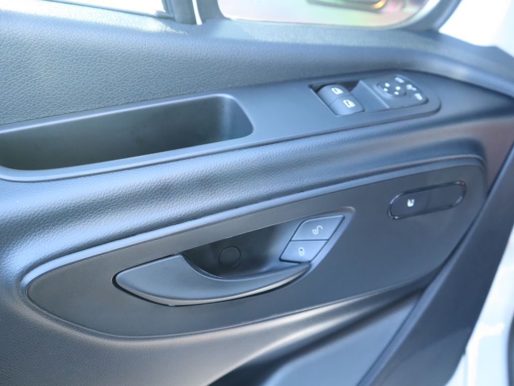 Thumbnail: 2024 Mercedes-Benz Sprinter - 19