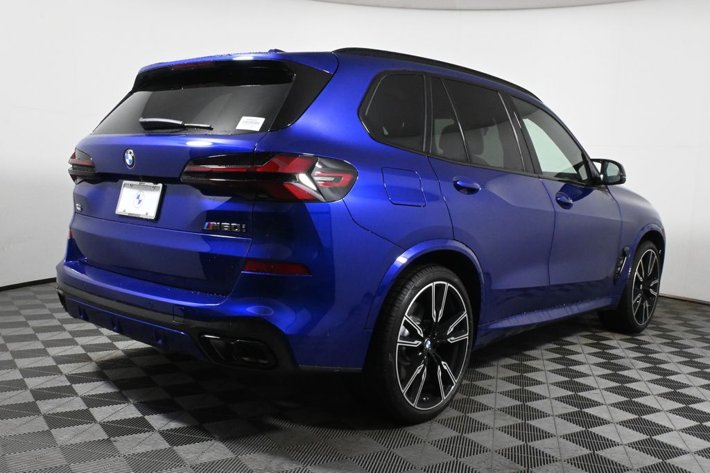 2025 BMW X5 M60i 7