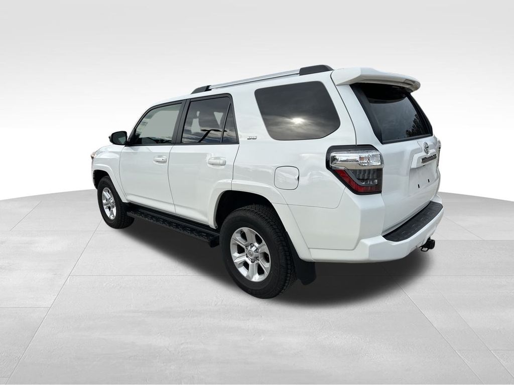 2024 Toyota 4Runner SR5 7