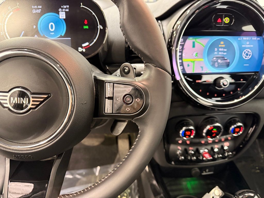 Thumbnail: 2023 MINI Cooper Clubman - 14