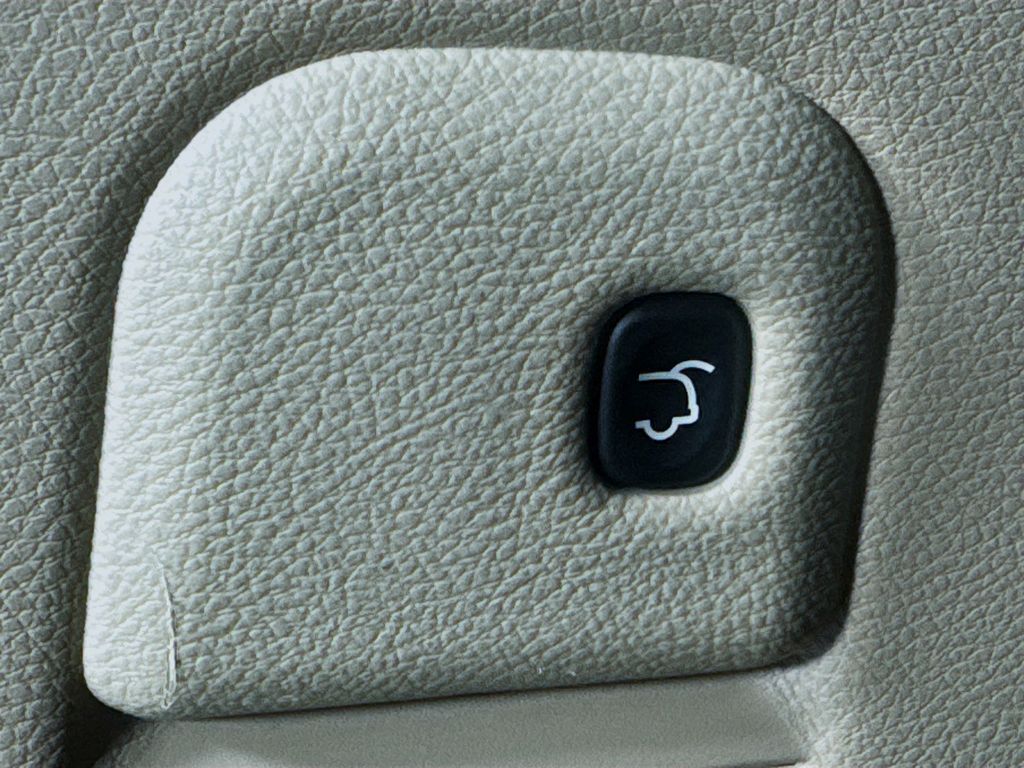 Used Car 2020 Jeep Grand Cherokee  Limited For Sale Under $25,000 In Austin, Texas