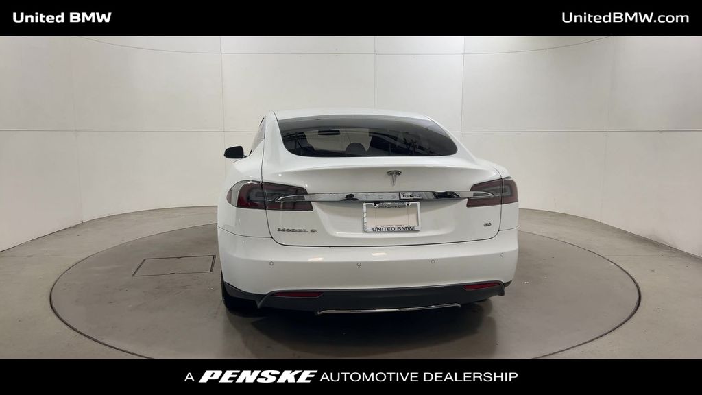 Thumbnail: 2014 Tesla Model S - 7
