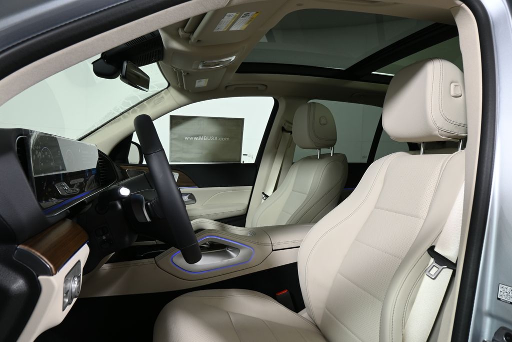 Thumbnail: 2026 Mercedes-Benz GLE - 13