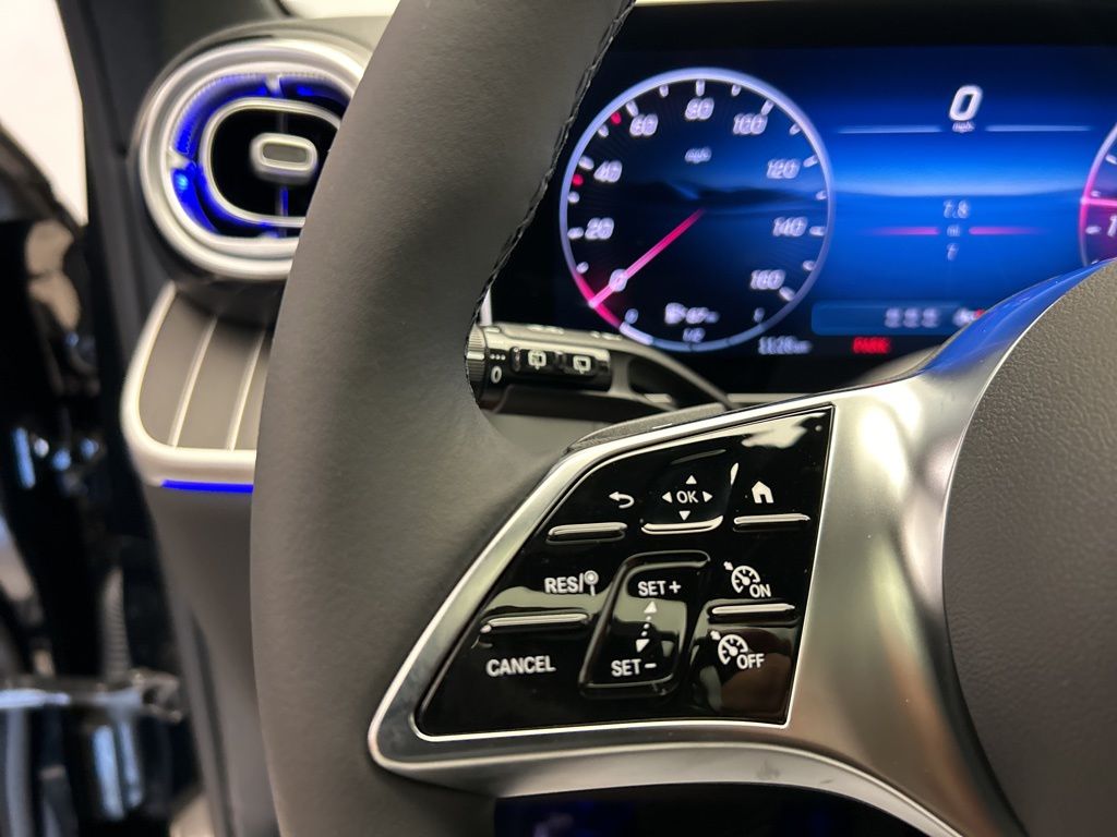 Thumbnail: 2025 Mercedes-Benz GLC - 14