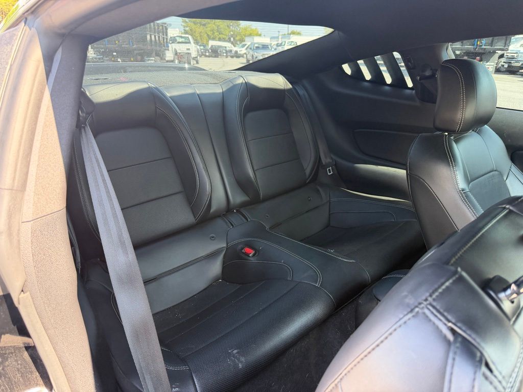 2022 Ford Mustang GT Premium Fastback