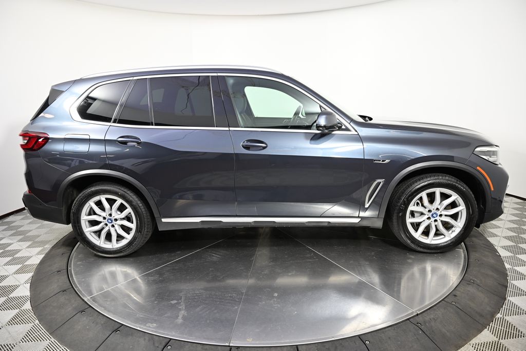 Thumbnail: 2022 BMW X5 - 6