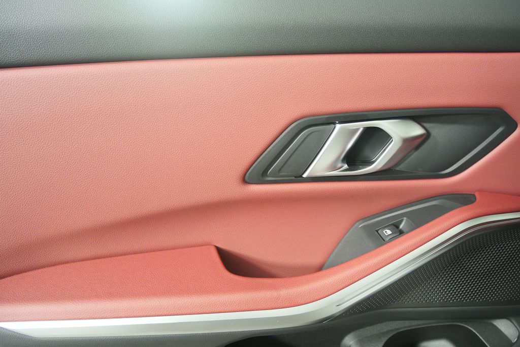 Thumbnail: 2025 BMW 3 Series - 14