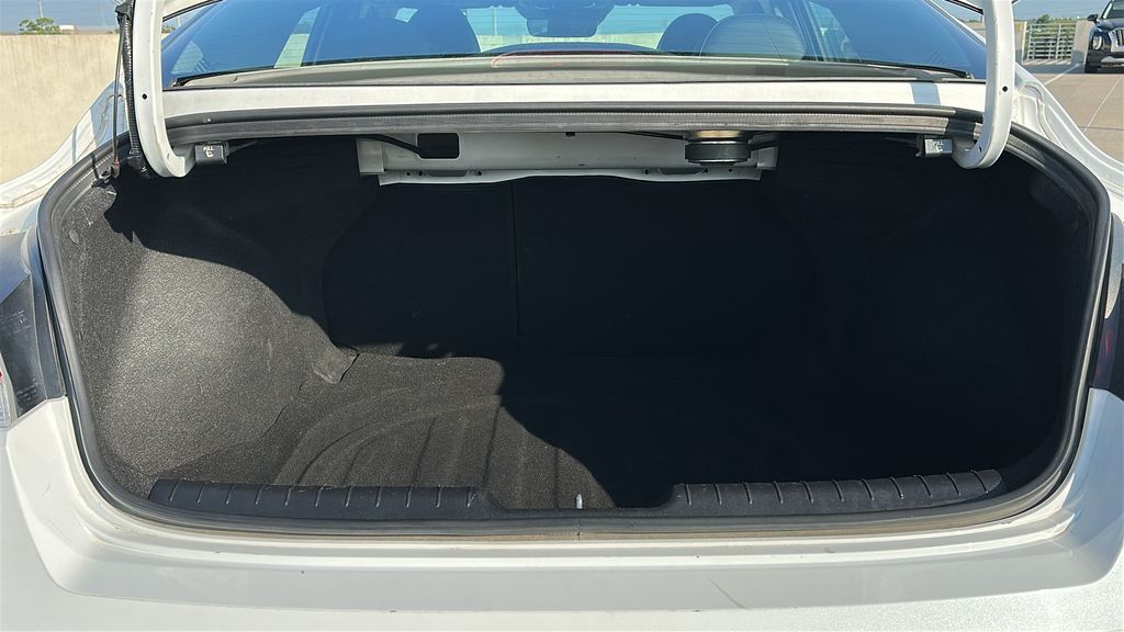 2024 Hyundai Elantra Limited White at Community Toyota