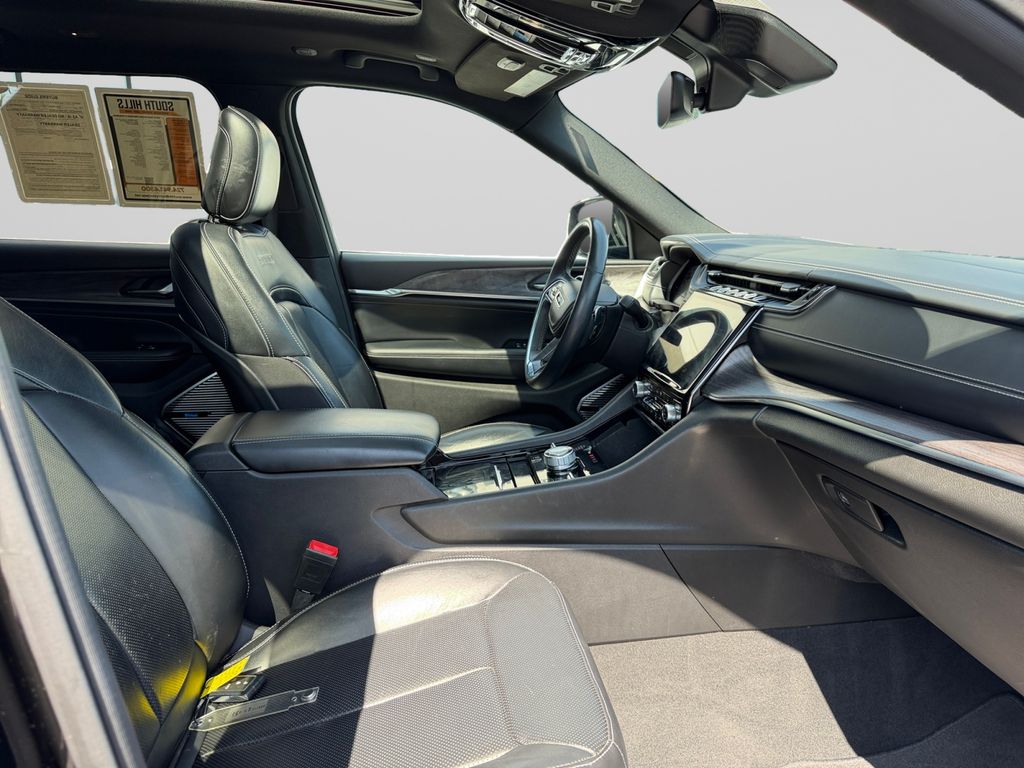 2022 Jeep Grand Cherokee L Overland Black at South Hills CDJR