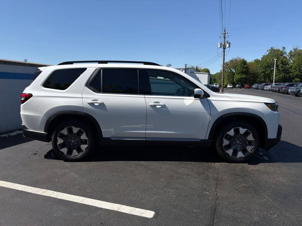 Thumbnail: 2026 Honda Pilot - 6