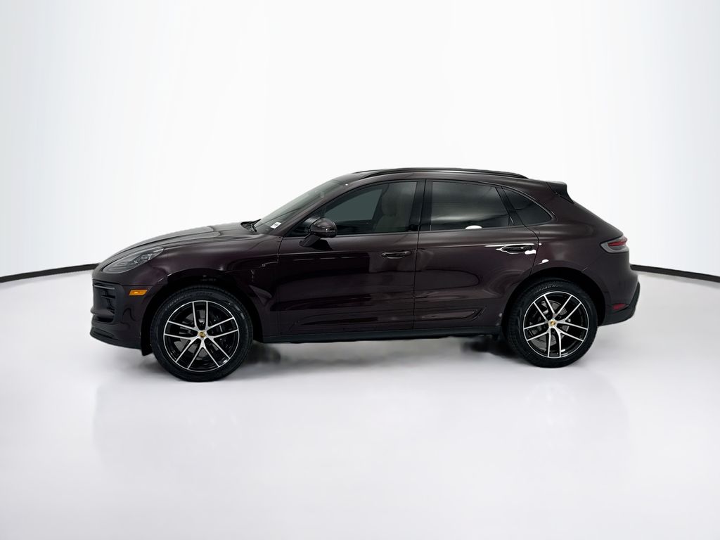 Thumbnail: 2026 Porsche Macan - 2