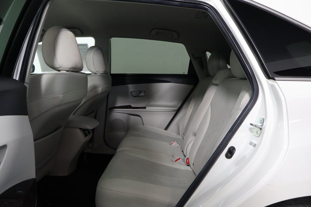 Thumbnail: 2011 Toyota Venza - 11